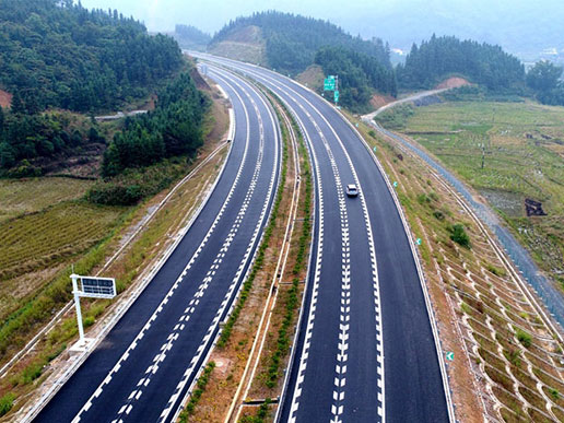 广西桂三高速公路